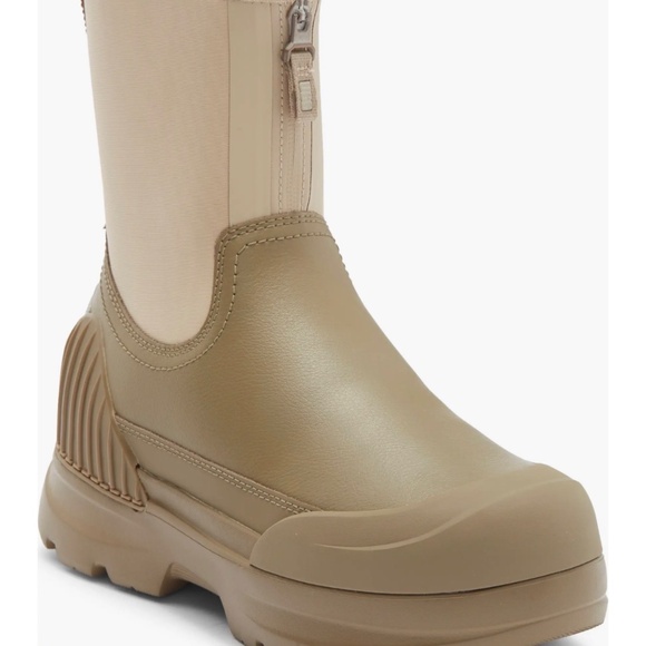 Ugg boots - Picture 3 of 3